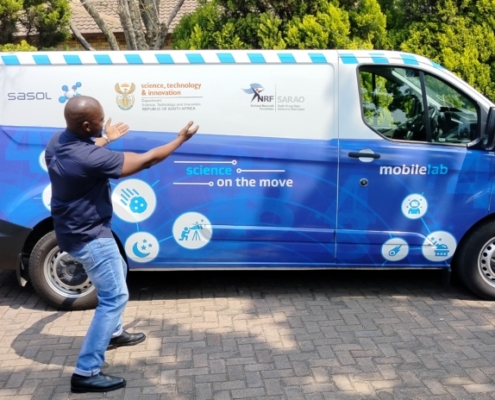 An important and integral part of the SARAO science engagement offering was strengthened recently, when SASOL handed over a newly upgraded and customised mobile laboratorium vehicle.