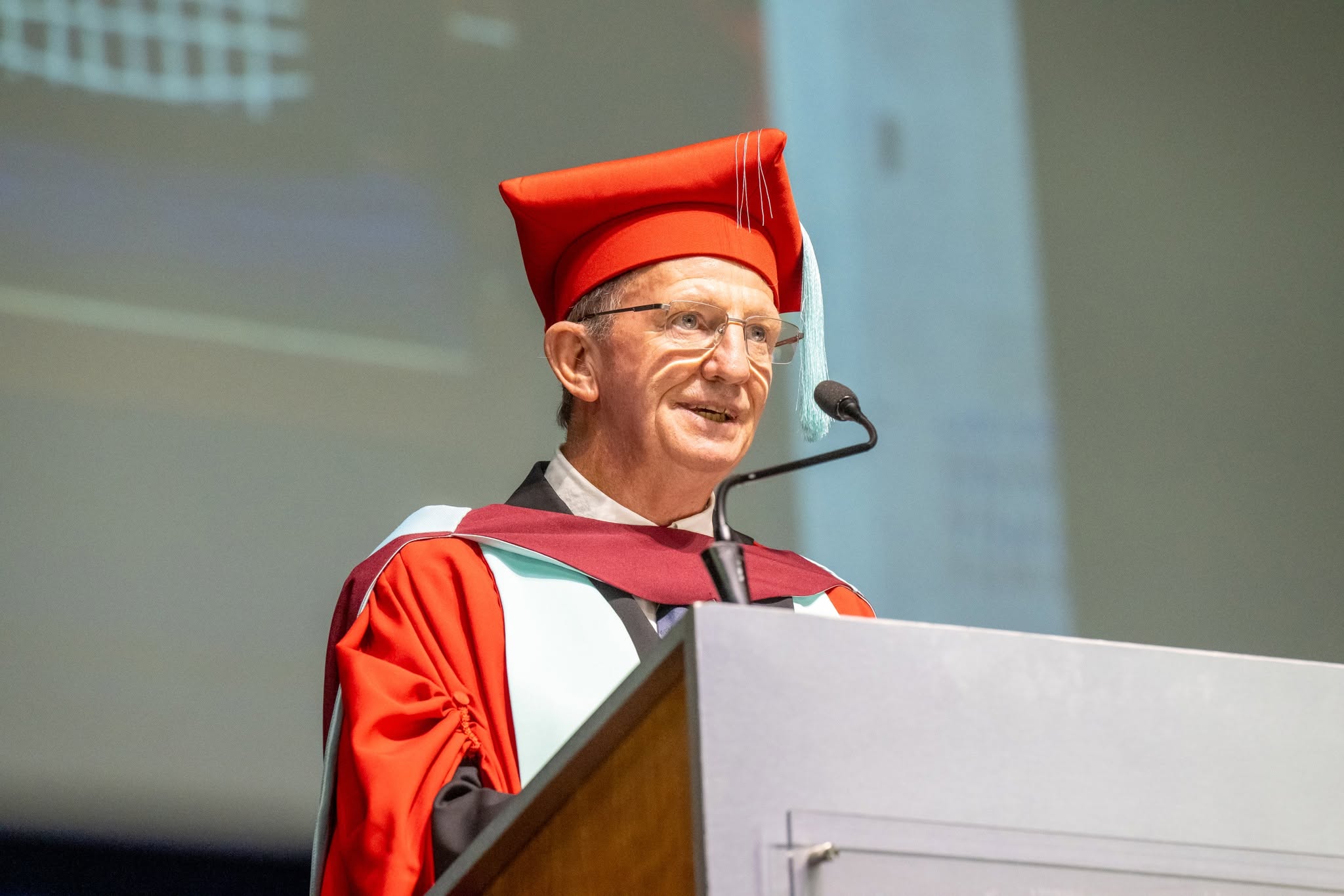 Prof. Justin Jonas