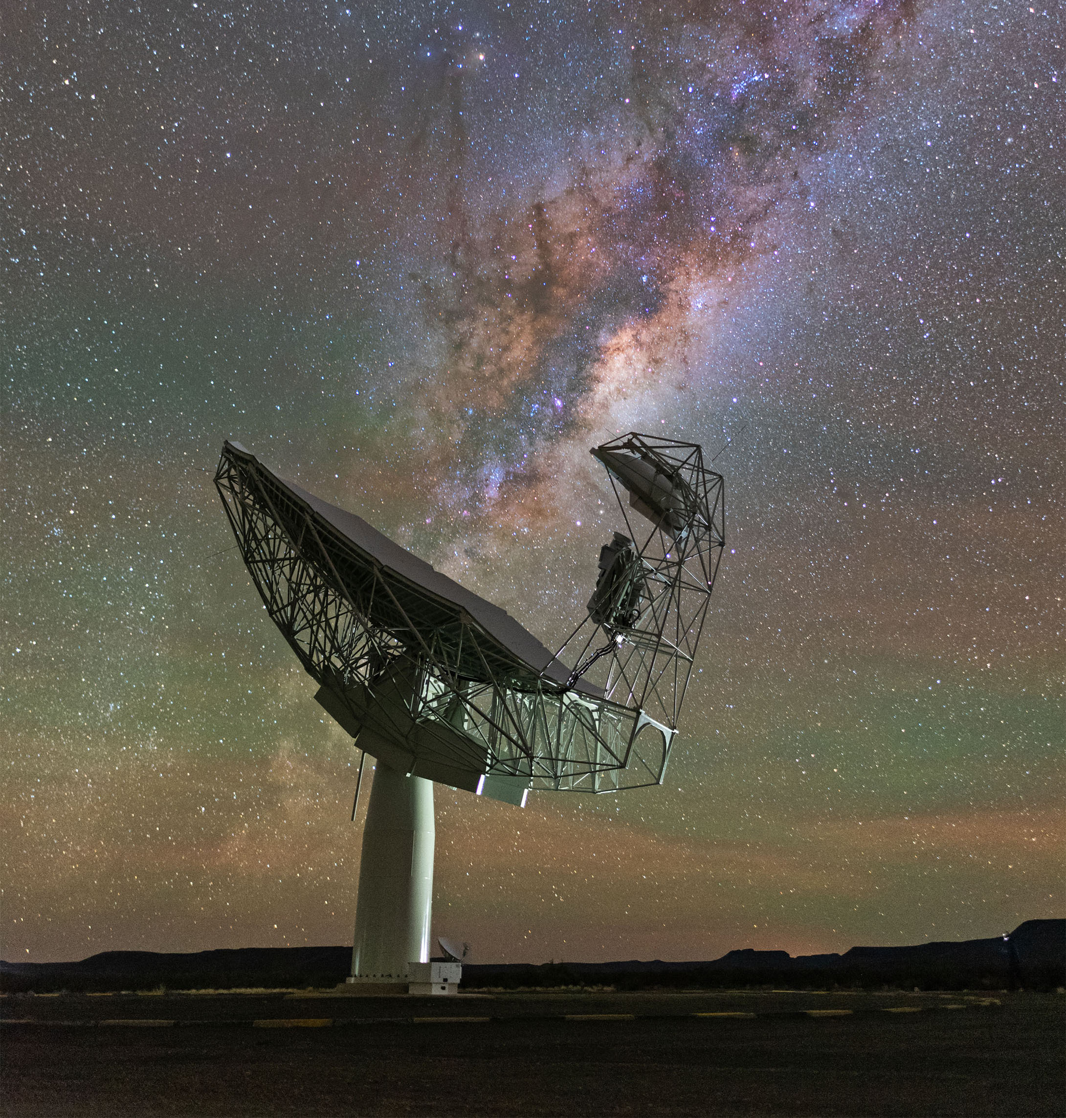 MeerKAT-Night-Sky